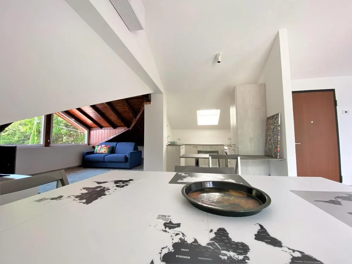 Ferienwohnung La Rondinella - Loft With Fantastic View On Lake Como Argegno Apartment