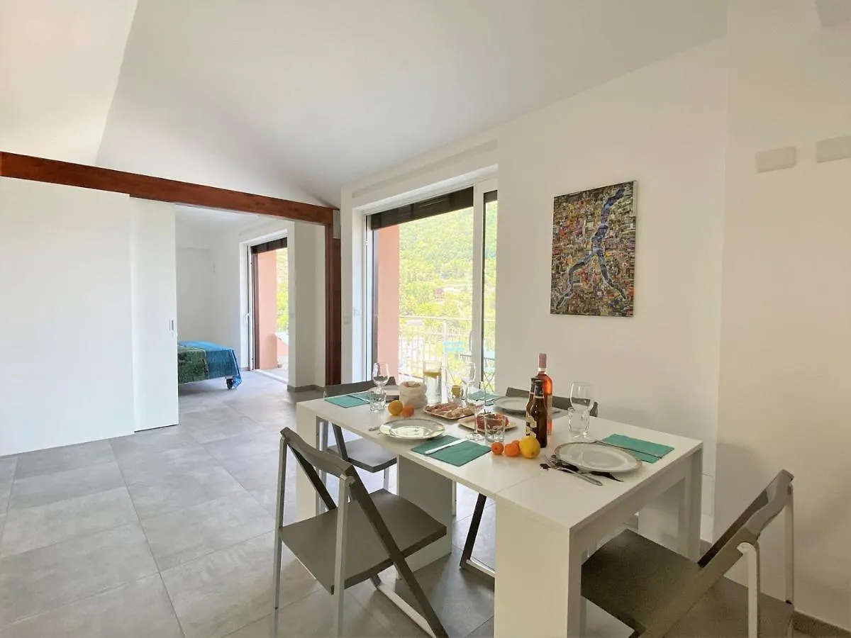 Ferienwohnung La Rondinella - Loft With Fantastic View On Lake Como Argegno