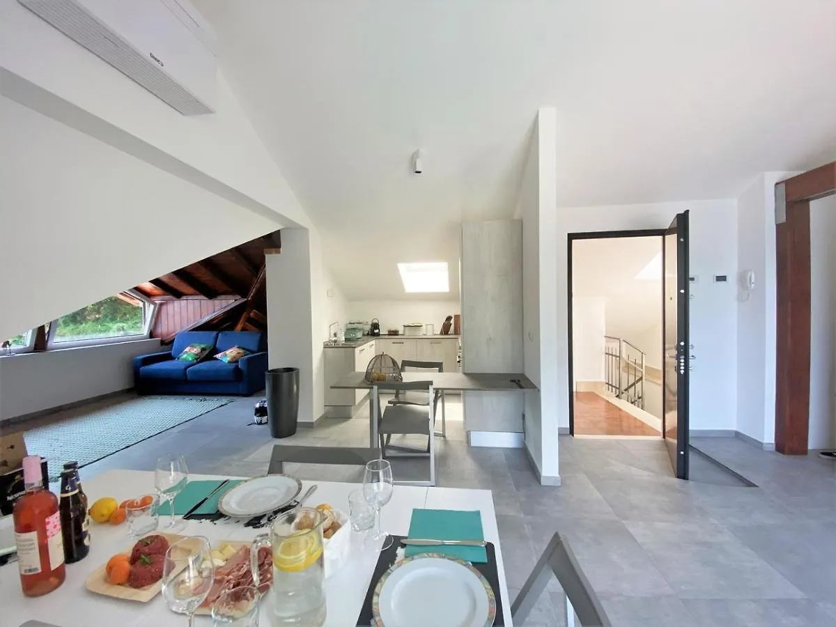 Ferienwohnung La Rondinella - Loft With Fantastic View On Lake Como Argegno Italien
